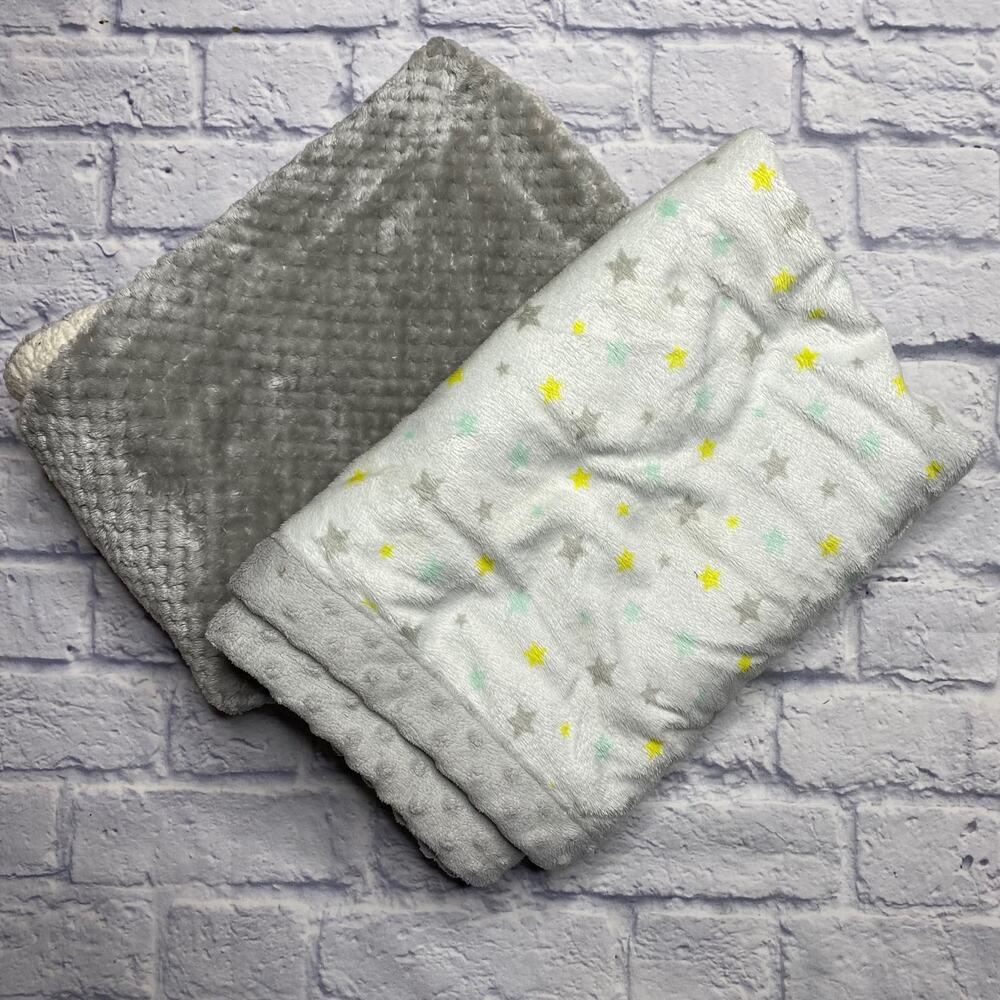 Bundle of 2 SUPER Comfortable Baby Blankets